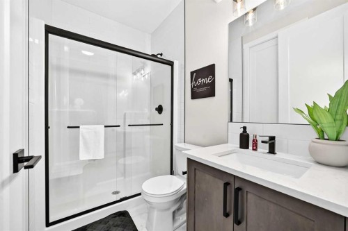 427 Kinniburgh Loop, Chestermere, AB 