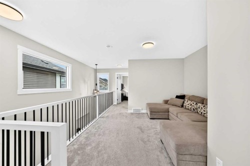 427 Kinniburgh Loop, Chestermere, AB 