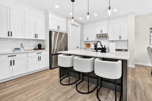 427 Kinniburgh Loop, Chestermere, AB 