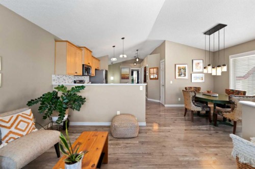 247 Copperfield Heights Se, Calgary, AB - Indoor Photo Showing Other Room