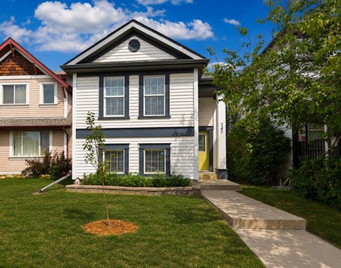 247 Copperfield Heights Se, Calgary, AB - Outdoor With Facade