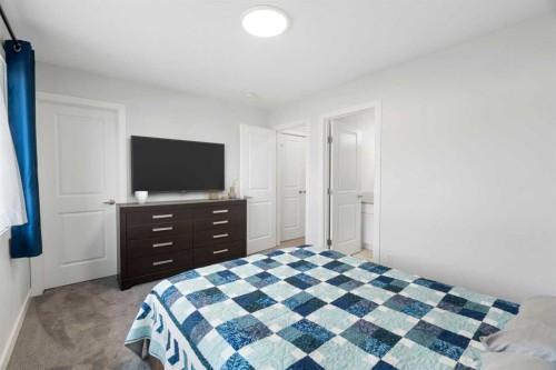 37 Verity Manor Sw, Calgary, AB - Indoor Photo Showing Bedroom