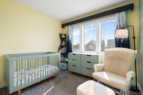 37 Verity Manor Sw, Calgary, AB - Indoor Photo Showing Bedroom