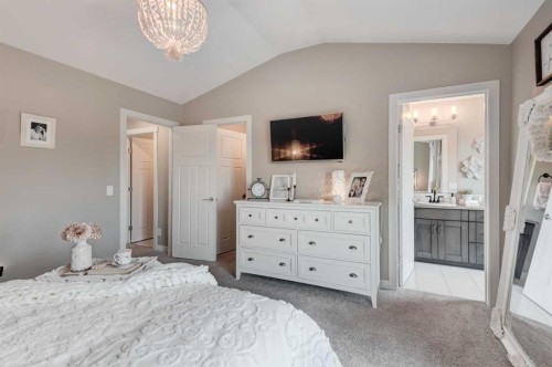 99 Mahogany Row Se, Calgary, AB - Indoor Photo Showing Bedroom
