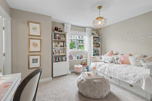 99 Mahogany Row Se, Calgary, AB - Indoor Photo Showing Bedroom
