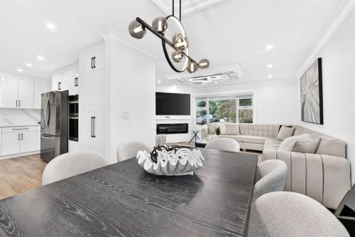 615 Marian Crescent Ne, Calgary, AB - Indoor