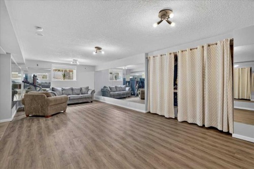 23 Cranfield Crescent Se, Calgary, AB - Indoor Photo Showing Other Room