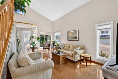 23 Cranfield Crescent Se, Calgary, AB - Indoor Photo Showing Living Room