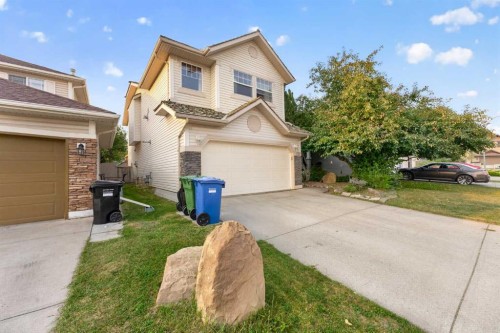 137 Douglas Glen Manor Se, Calgary, AB - Outdoor