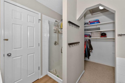 137 Douglas Glen Manor Se, Calgary, AB - Indoor Photo Showing Other Room