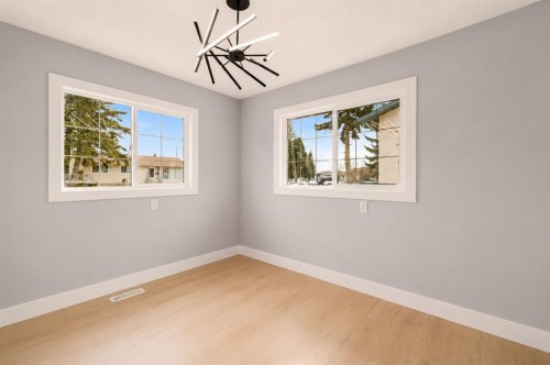 755 Penbrooke Road Se, Calgary, AB - Indoor Photo Showing Other Room