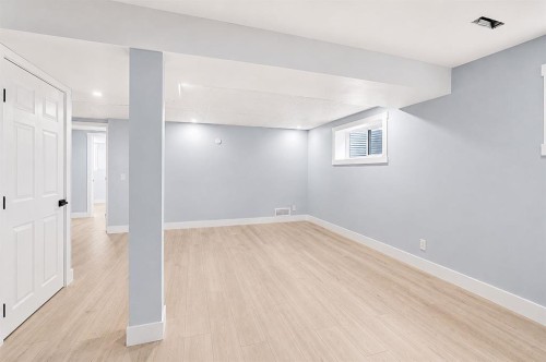 755 Penbrooke Road Se, Calgary, AB - Indoor Photo Showing Other Room
