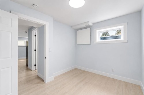 755 Penbrooke Road Se, Calgary, AB - Indoor Photo Showing Other Room