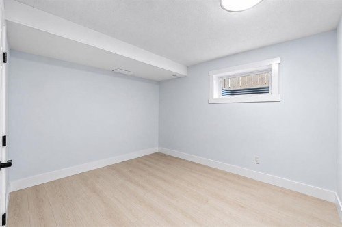 755 Penbrooke Road Se, Calgary, AB - Indoor Photo Showing Other Room