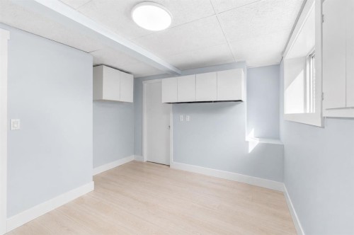 755 Penbrooke Road Se, Calgary, AB - Indoor Photo Showing Other Room