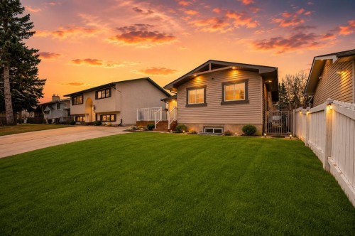 755 Penbrooke Road Se, Calgary, AB - Outdoor