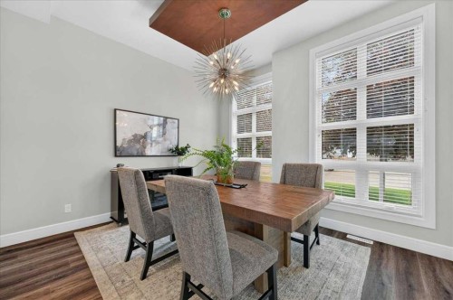 3127 44 Street Sw, Calgary, AB - Indoor Photo Showing Dining Room