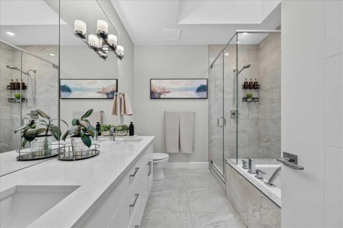 3127 44 Street Sw, Calgary, AB - Indoor Photo Showing Bathroom