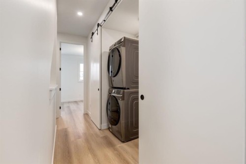 1651 8 Avenue Nw, Calgary, AB - Indoor Photo Showing Laundry Room