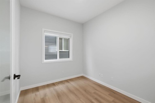 212 Lewiston Landing Ne, Calgary, AB - Indoor Photo Showing Other Room