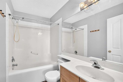 12871 Coventry Hills Way Ne, Calgary, AB - Indoor Photo Showing Bathroom