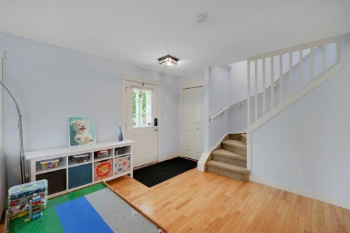 5532 Forand Street Sw, Calgary, AB - Indoor Photo Showing Other Room