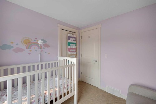 5532 Forand Street Sw, Calgary, AB - Indoor Photo Showing Bedroom
