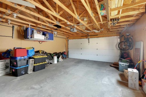5532 Forand Street Sw, Calgary, AB - Indoor Photo Showing Garage