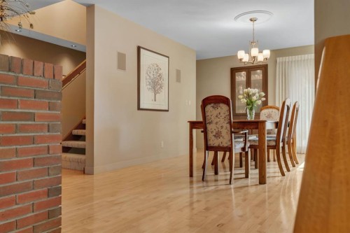 521 30 Avenue Sw, Calgary, AB - Indoor Photo Showing Dining Room