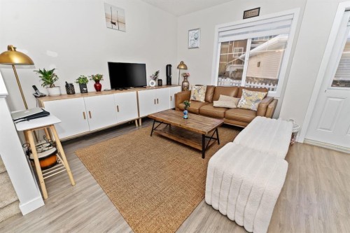 114-300 Marina Drive, Chestermere, AB - Indoor Photo Showing Living Room