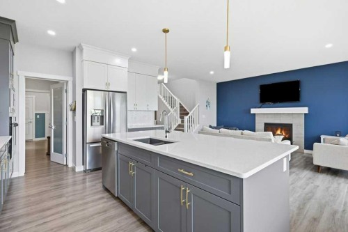 151 Crestridge Hill Sw, Calgary, AB 