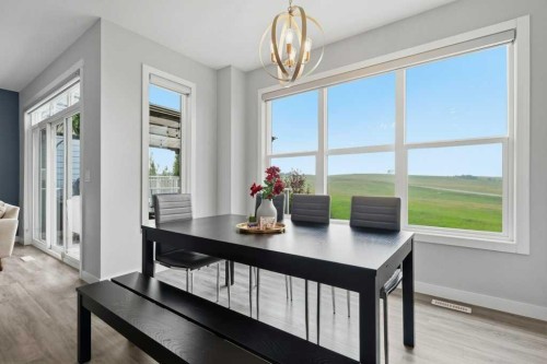 151 Crestridge Hill Sw, Calgary, AB 