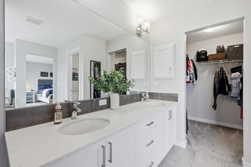 151 Crestridge Hill Sw, Calgary, AB 