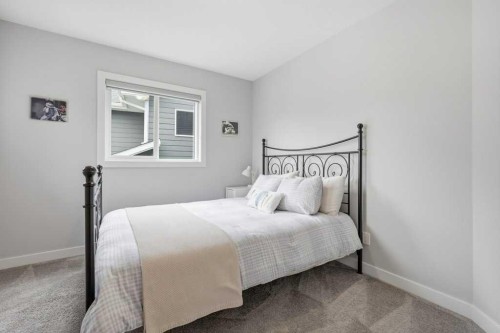 151 Crestridge Hill Sw, Calgary, AB 