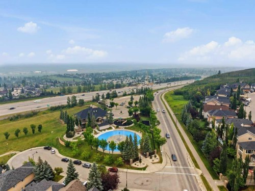 151 Crestridge Hill Sw, Calgary, AB 