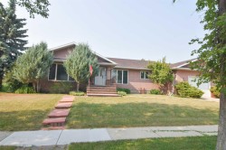 250 2 Avenue WESTRockyford, AB T0J 2R0