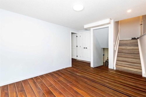 92 Martinwood Road Ne, Calgary, AB - Indoor Photo Showing Other Room