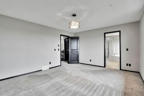 109 Pantego Terrace Nw, Calgary, AB - Indoor Photo Showing Other Room