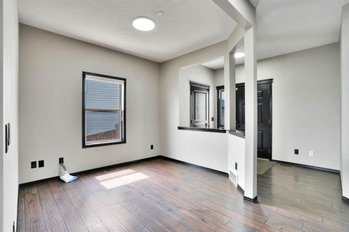 109 Pantego Terrace Nw, Calgary, AB - Indoor Photo Showing Other Room