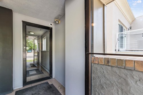 4-1607 26 Avenue Sw, Calgary, AB -  Photo Showing Other Room