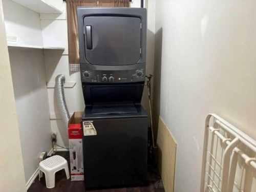 8348 Bowness Road Nw, Calgary, AB - Indoor Photo Showing Laundry Room
