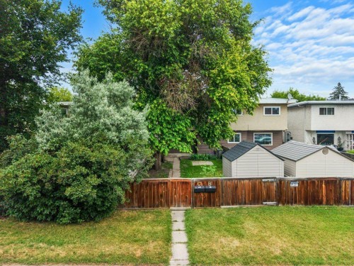 B-6120 33 Avenue Nw, Calgary, AB - Outdoor