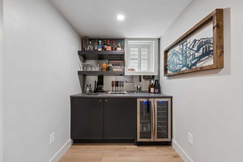 1414A 8 Avenue Se, Calgary, AB - Indoor Photo Showing Other Room