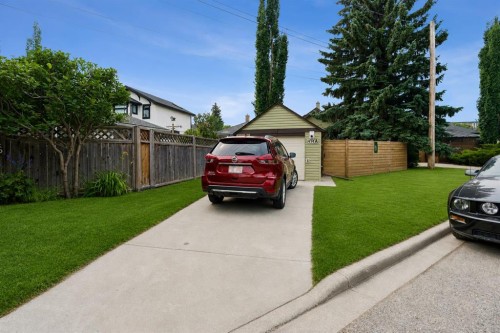 1414A 8 Avenue Se, Calgary, AB - Outdoor