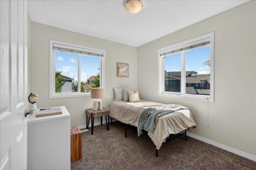 24 Auburn Meadows Green Se, Calgary, AB - Indoor Photo Showing Bedroom