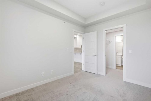 1410-81 Arbour Lake View Nw, Calgary, AB - Indoor Photo Showing Other Room