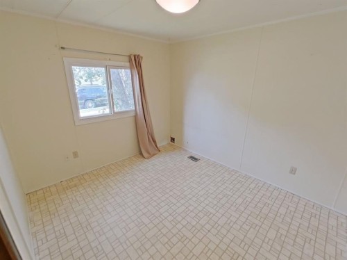 4809 52 Street, Stavely, AB - Indoor Photo Showing Other Room