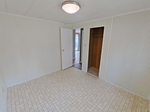 4809 52 Street, Stavely, AB - Indoor Photo Showing Other Room