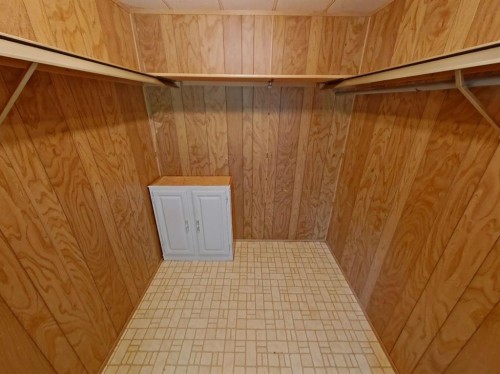 4809 52 Street, Stavely, AB - Indoor Photo Showing Other Room