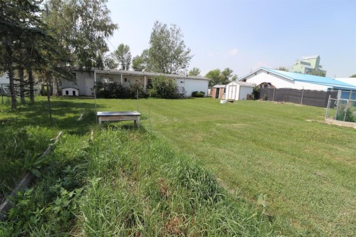 4809 52 Street, Stavely, AB - Outdoor